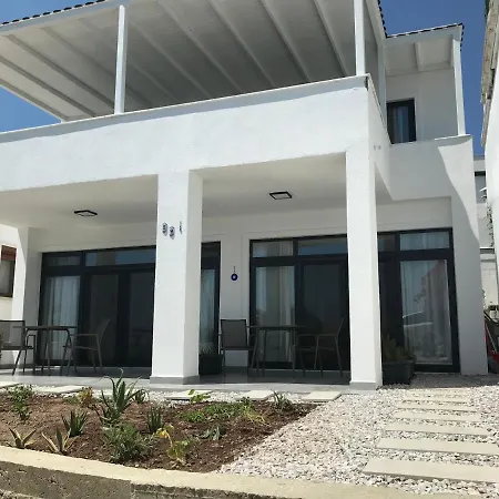 شقة Mert Homes